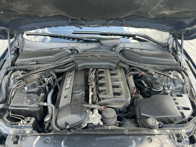 Синий БМВ М5, объемом двигателя 2.2 л и пробегом 290 тыс. км за 5800 $, фото 15 на Automoto.ua