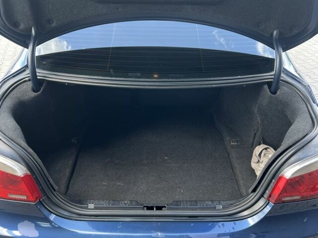 Синий БМВ М5, объемом двигателя 2.2 л и пробегом 290 тыс. км за 5800 $, фото 16 на Automoto.ua