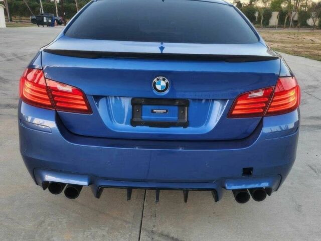 БМВ М5 2015 в Виннице на Automoto.ua Синий БМВ М5, объемом двигателя 4.4 л и пробегом 71 тыс. км за 14100 $, фото 5 на Automoto.ua