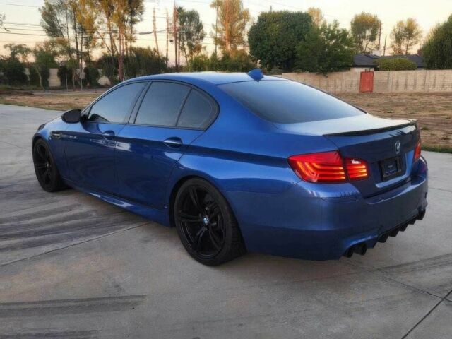 БМВ М5 2015 в Виннице на Automoto.ua Синий БМВ М5, объемом двигателя 4.4 л и пробегом 71 тыс. км за 14100 $, фото 6 на Automoto.ua