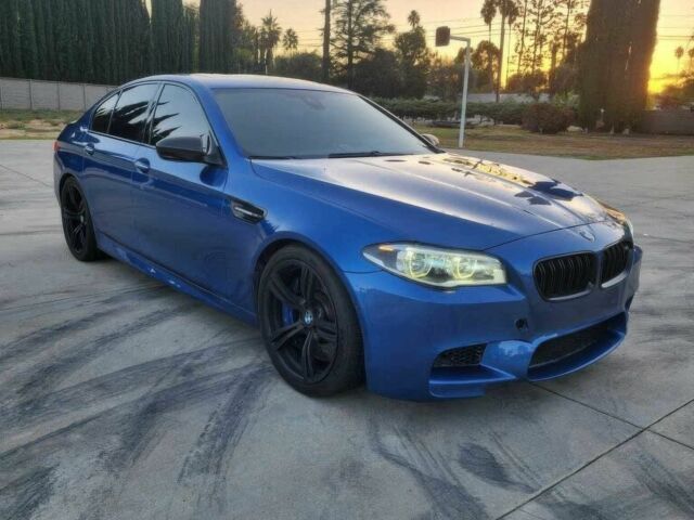 БМВ М5 2015 в Виннице на Automoto.ua Синий БМВ М5, объемом двигателя 4.4 л и пробегом 71 тыс. км за 14100 $, фото 2 на Automoto.ua