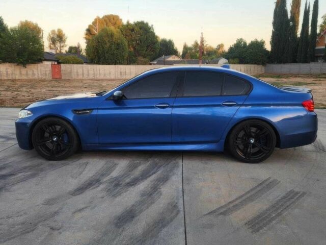 БМВ М5 2015 в Виннице на Automoto.ua Синий БМВ М5, объемом двигателя 4.4 л и пробегом 71 тыс. км за 14100 $, фото 7 на Automoto.ua