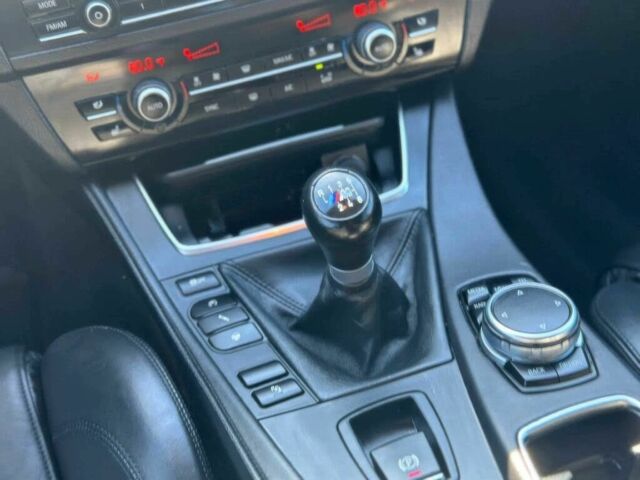 Синий БМВ М5, объемом двигателя 4.4 л и пробегом 80 тыс. км за 24500 $, фото 9 на Automoto.ua