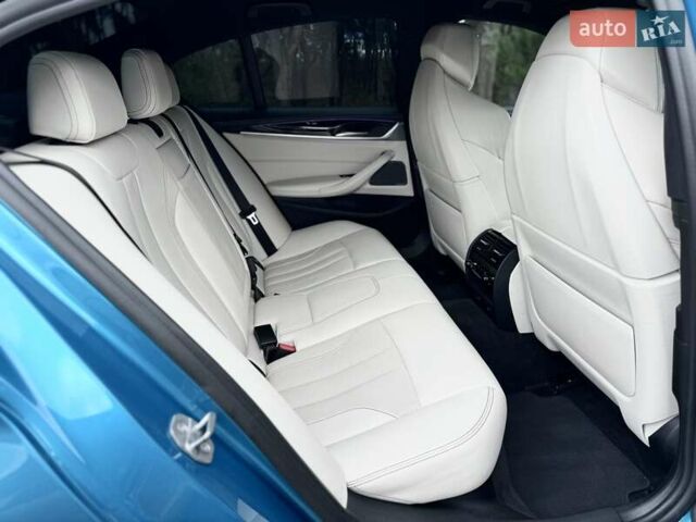 Синий БМВ М5, объемом двигателя 4.39 л и пробегом 56 тыс. км за 90000 $, фото 41 на Automoto.ua