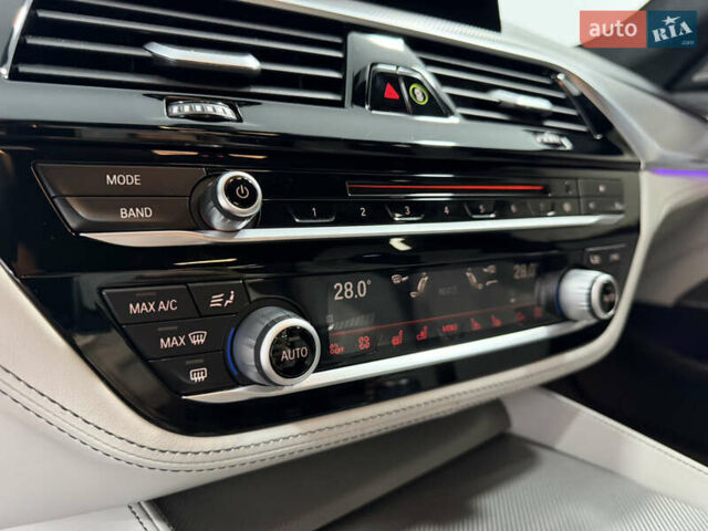 Синий БМВ М5, объемом двигателя 4.39 л и пробегом 79 тыс. км за 74999 $, фото 21 на Automoto.ua