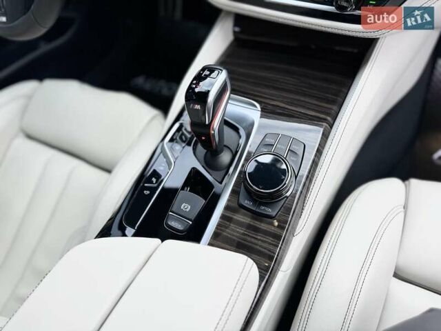 Синий БМВ М5, объемом двигателя 4.39 л и пробегом 56 тыс. км за 89500 $, фото 44 на Automoto.ua