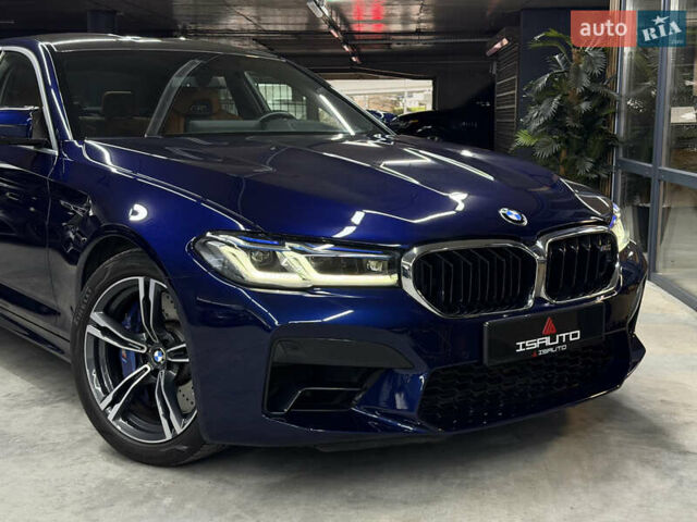 Синий БМВ М5, объемом двигателя 4.39 л и пробегом 70 тыс. км за 99000 $, фото 3 на Automoto.ua