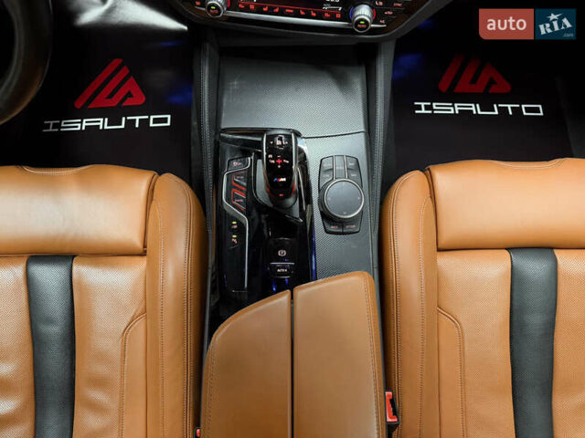 Синий БМВ М5, объемом двигателя 4.39 л и пробегом 70 тыс. км за 99000 $, фото 27 на Automoto.ua