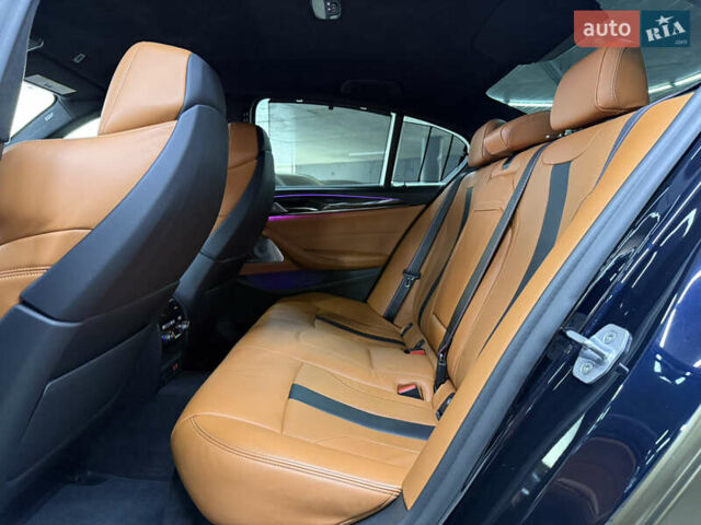 Синий БМВ М5, объемом двигателя 4.39 л и пробегом 60 тыс. км за 82000 $, фото 23 на Automoto.ua