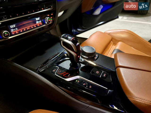 Синий БМВ М5, объемом двигателя 4.4 л и пробегом 42 тыс. км за 85500 $, фото 24 на Automoto.ua