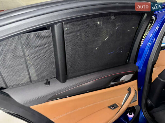 Синий БМВ М5, объемом двигателя 4.4 л и пробегом 42 тыс. км за 84500 $, фото 35 на Automoto.ua