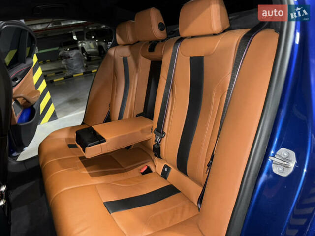 Синий БМВ М5, объемом двигателя 4.4 л и пробегом 42 тыс. км за 84500 $, фото 29 на Automoto.ua