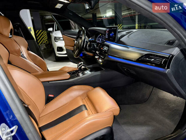 Синий БМВ М5, объемом двигателя 4.4 л и пробегом 42 тыс. км за 85500 $, фото 39 на Automoto.ua