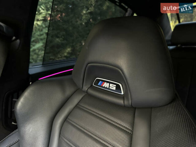 Синий БМВ М5, объемом двигателя 4.39 л и пробегом 43 тыс. км за 99990 $, фото 31 на Automoto.ua