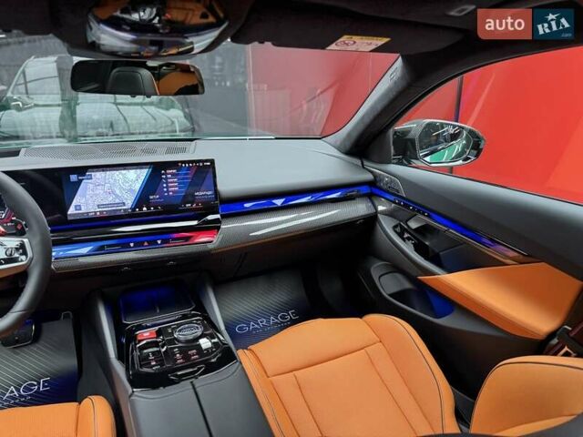 Зеленый БМВ М5, объемом двигателя 4.39 л и пробегом 1 тыс. км за 187700 $, фото 46 на Automoto.ua