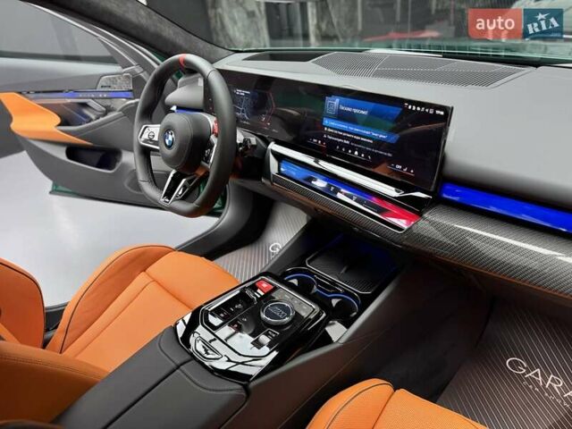 Зеленый БМВ М5, объемом двигателя 4.39 л и пробегом 1 тыс. км за 187700 $, фото 71 на Automoto.ua