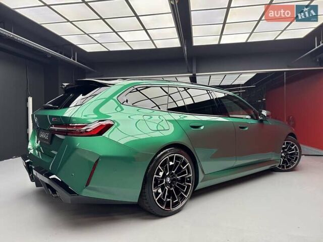 Зеленый БМВ М5, объемом двигателя 4.4 л и пробегом 1 тыс. км за 178800 $, фото 17 на Automoto.ua