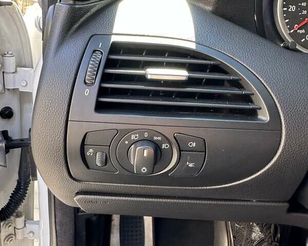 Белый БМВ М6, объемом двигателя 5 л и пробегом 62 тыс. км за 55000 $, фото 35 на Automoto.ua
