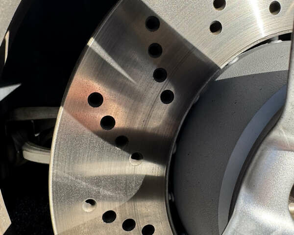 Черный БМВ М6, объемом двигателя 5 л и пробегом 125 тыс. км за 37500 $, фото 18 на Automoto.ua