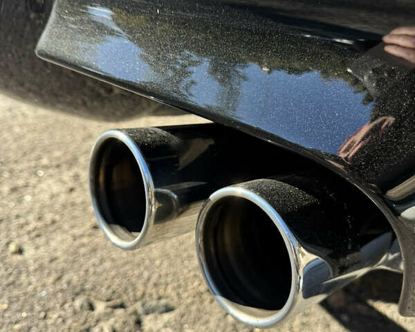 Черный БМВ М6, объемом двигателя 5 л и пробегом 125 тыс. км за 37500 $, фото 12 на Automoto.ua