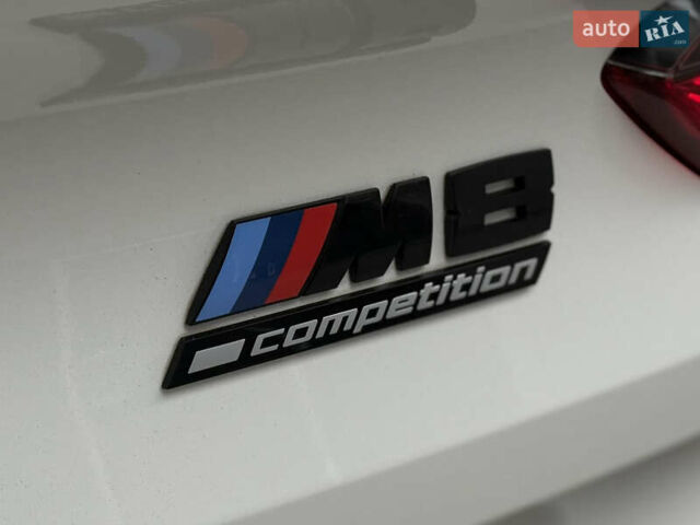 Білий БМВ M8, об'ємом двигуна 4.39 л та пробігом 26 тис. км за 97000 $, фото 42 на Automoto.ua