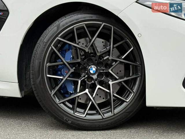 Білий БМВ M8, об'ємом двигуна 4.39 л та пробігом 26 тис. км за 97000 $, фото 34 на Automoto.ua