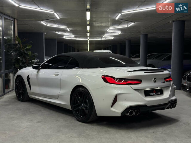 Белый БМВ M8, объемом двигателя 4.39 л и пробегом 80 тыс. км за 66500 $, фото 9 на Automoto.ua