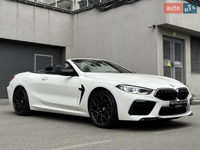 Білий БМВ M8, об'ємом двигуна 4.39 л та пробігом 26 тис. км за 97000 $, фото 16 на Automoto.ua