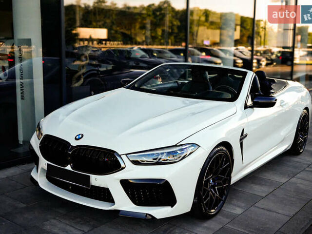 Белый БМВ M8, объемом двигателя 4.39 л и пробегом 25 тыс. км за 105000 $, фото 1 на Automoto.ua