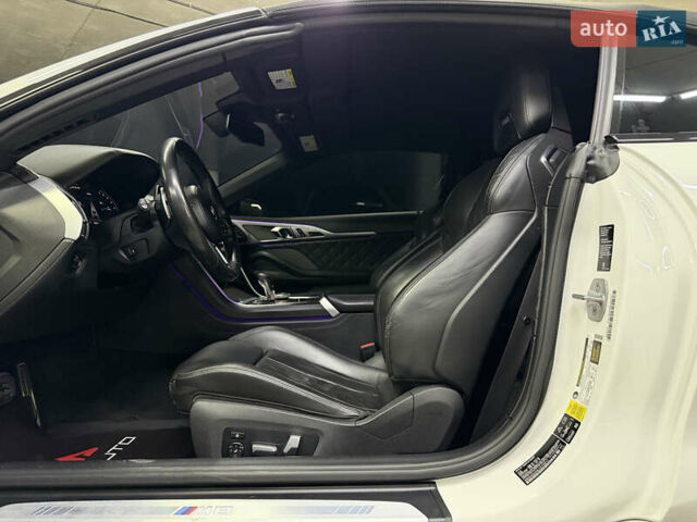 Белый БМВ M8, объемом двигателя 4.39 л и пробегом 80 тыс. км за 66500 $, фото 20 на Automoto.ua