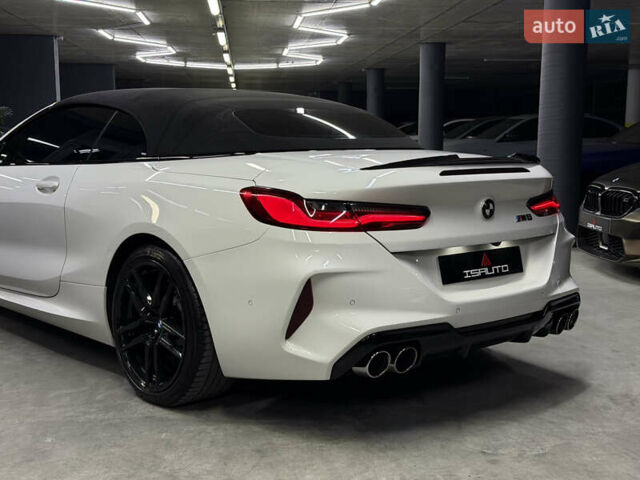 Белый БМВ M8, объемом двигателя 4.39 л и пробегом 80 тыс. км за 66500 $, фото 12 на Automoto.ua