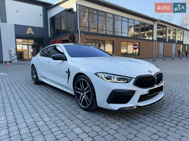 Белый БМВ M8, объемом двигателя 4.4 л и пробегом 64 тыс. км за 88500 $, фото 33 на Automoto.ua