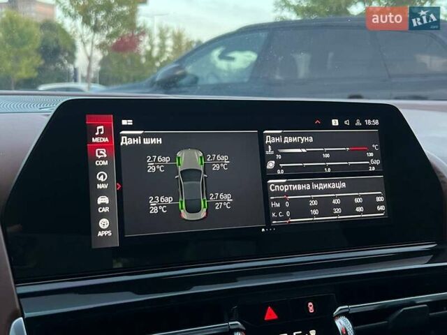 Черный БМВ M8, объемом двигателя 4.39 л и пробегом 71 тыс. км за 99990 $, фото 25 на Automoto.ua