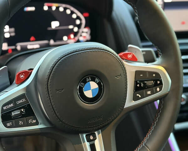 Черный БМВ M8, объемом двигателя 4.39 л и пробегом 44 тыс. км за 97000 $, фото 10 на Automoto.ua