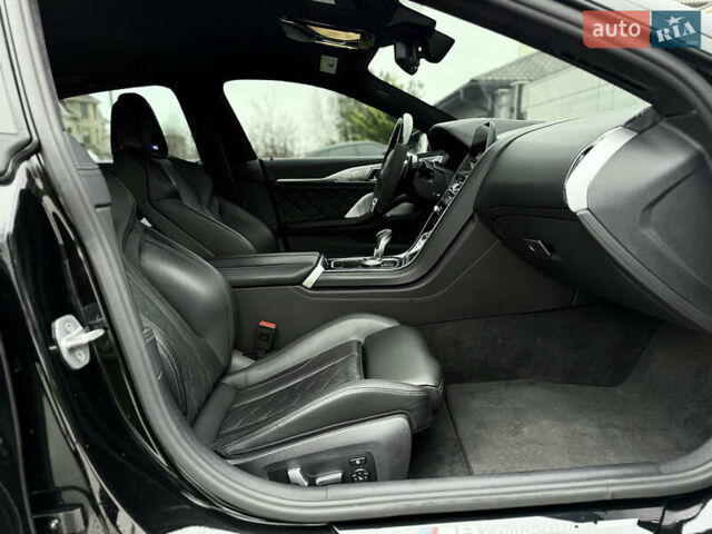 Черный БМВ M8, объемом двигателя 4.39 л и пробегом 85 тыс. км за 100000 $, фото 19 на Automoto.ua