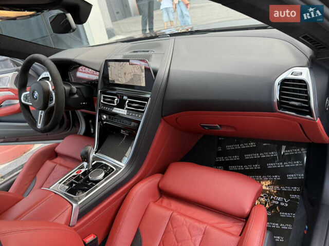 Красный БМВ M8, объемом двигателя 4.39 л и пробегом 25 тыс. км за 149000 $, фото 57 на Automoto.ua