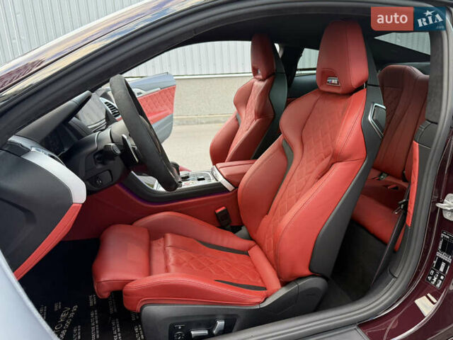 Красный БМВ M8, объемом двигателя 4.39 л и пробегом 25 тыс. км за 149000 $, фото 49 на Automoto.ua