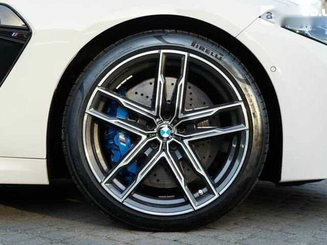 БМВ M8, объемом двигателя 4.4 л и пробегом 4 тыс. км за 135000 $, фото 22 на Automoto.ua