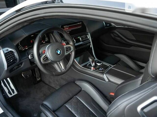 БМВ M8, объемом двигателя 4.4 л и пробегом 4 тыс. км за 135000 $, фото 26 на Automoto.ua