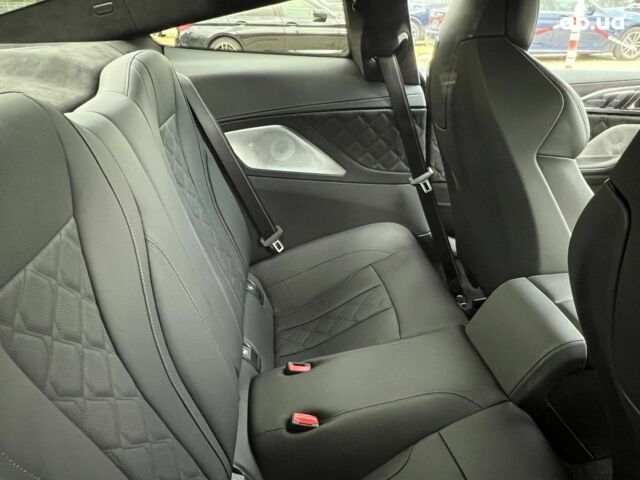 БМВ M8, объемом двигателя 4.3 л и пробегом 1 тыс. км за 169966 $, фото 15 на Automoto.ua