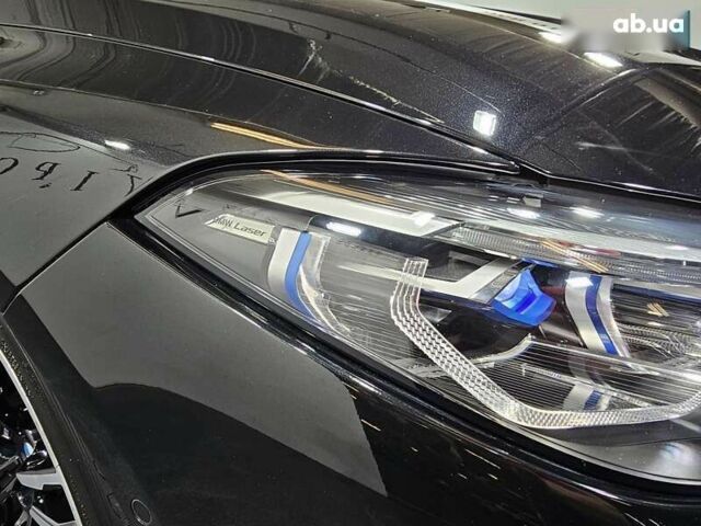 БМВ M8, объемом двигателя 4.4 л и пробегом 24 тыс. км за 111111 $, фото 5 на Automoto.ua