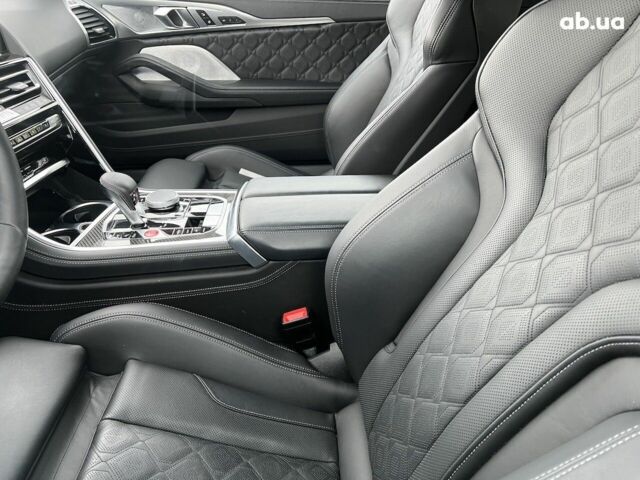 БМВ M8, объемом двигателя 4.4 л и пробегом 3 тыс. км за 159216 $, фото 18 на Automoto.ua