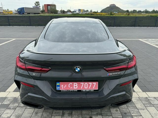 Серый БМВ M8, объемом двигателя 4.4 л и пробегом 87 тыс. км за 63000 $, фото 2 на Automoto.ua