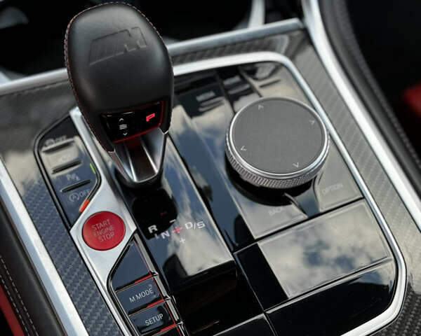 Серый БМВ M8, объемом двигателя 4.4 л и пробегом 17 тыс. км за 109000 $, фото 37 на Automoto.ua