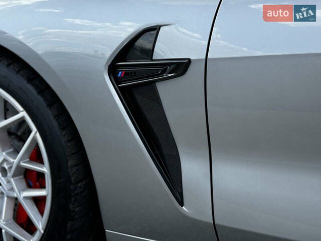 Серый БМВ M8, объемом двигателя 4.4 л и пробегом 17 тыс. км за 109000 $, фото 12 на Automoto.ua