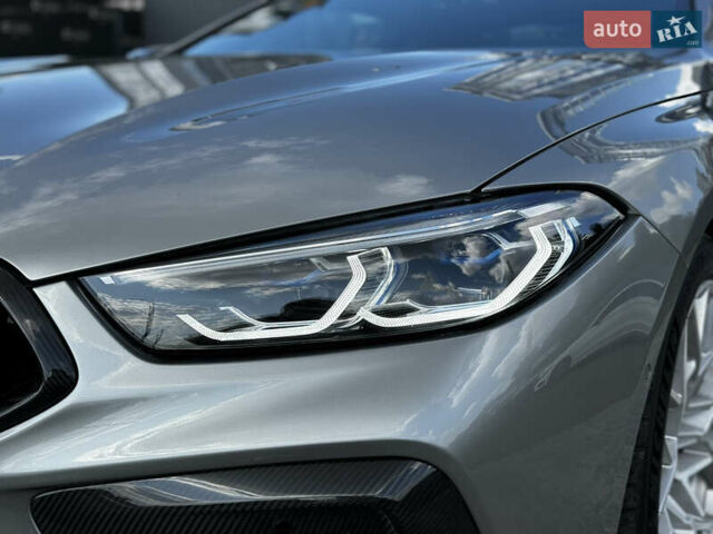 Серый БМВ M8, объемом двигателя 4.4 л и пробегом 17 тыс. км за 109000 $, фото 7 на Automoto.ua