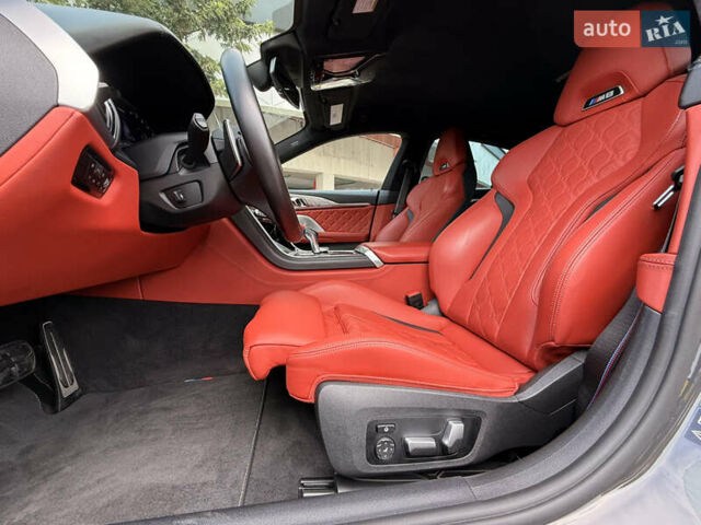 Серый БМВ M8, объемом двигателя 4.4 л и пробегом 64 тыс. км за 98000 $, фото 18 на Automoto.ua