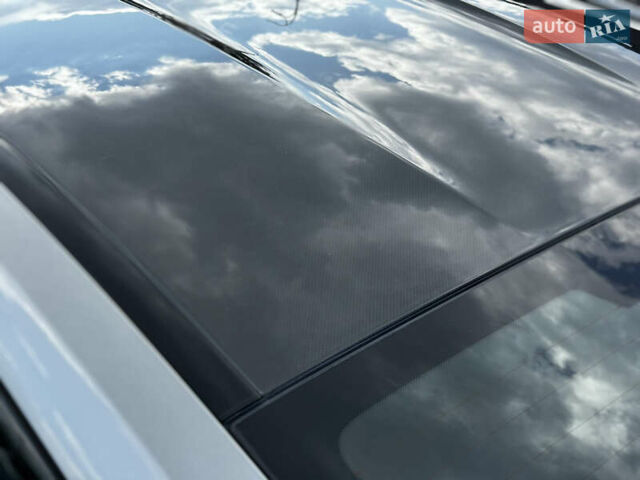 Серый БМВ M8, объемом двигателя 4.4 л и пробегом 17 тыс. км за 109000 $, фото 14 на Automoto.ua