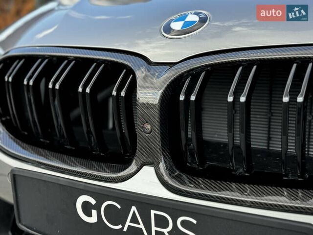 Серый БМВ M8, объемом двигателя 4.4 л и пробегом 17 тыс. км за 109000 $, фото 8 на Automoto.ua
