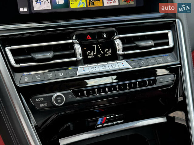 Серый БМВ M8, объемом двигателя 4.4 л и пробегом 17 тыс. км за 109000 $, фото 35 на Automoto.ua